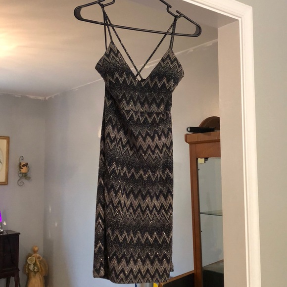 Windsor Dresses & Skirts - Homecoming Dress